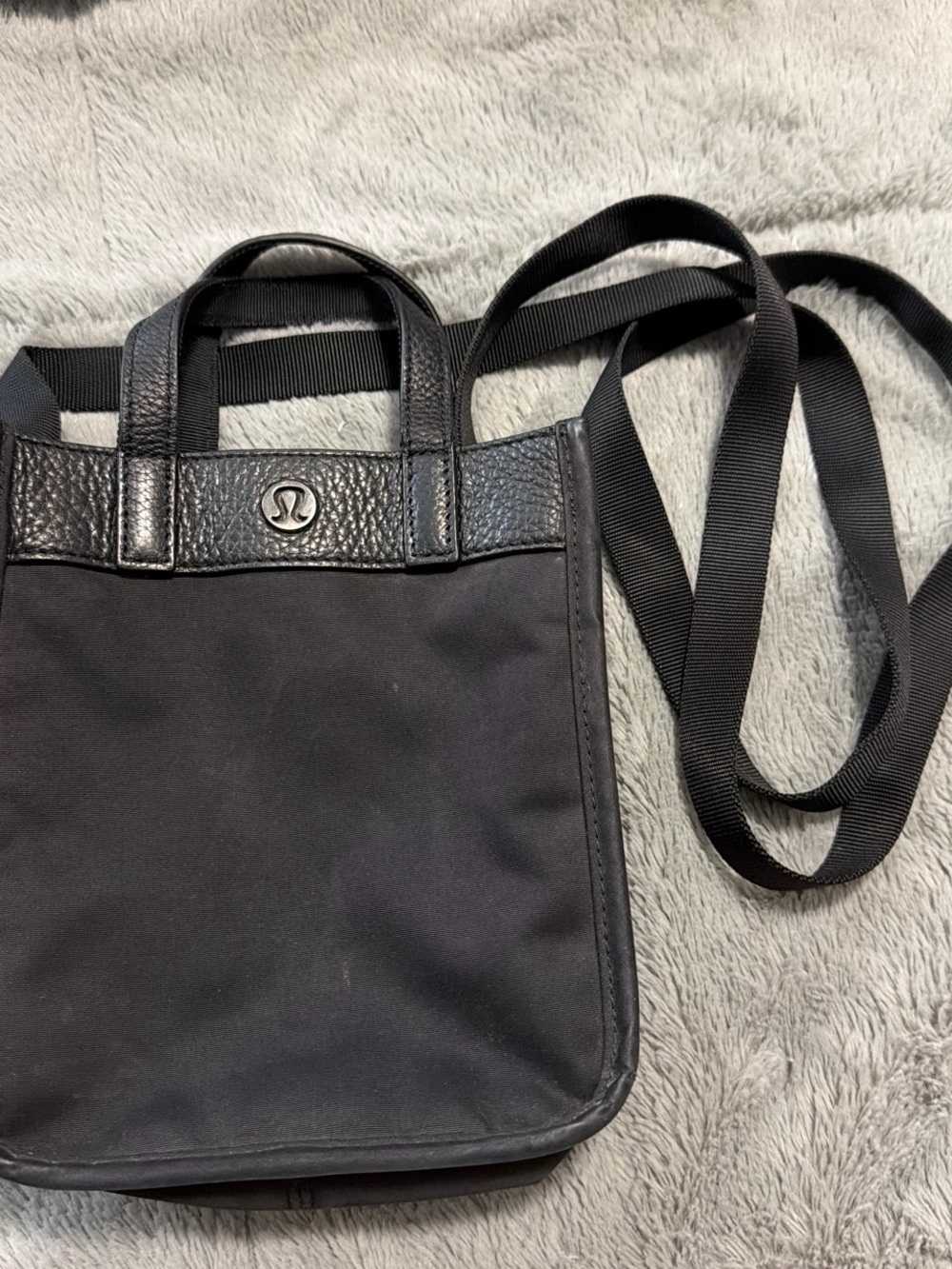 lululemon athletica Black Crossbody Messenger Bag